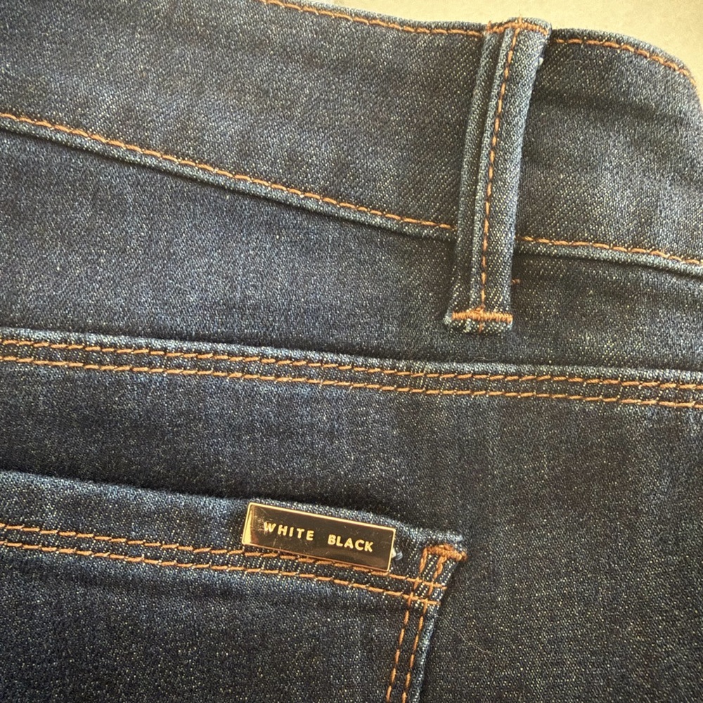 White House Black Market Slim Jeans - Picture 5 of 6